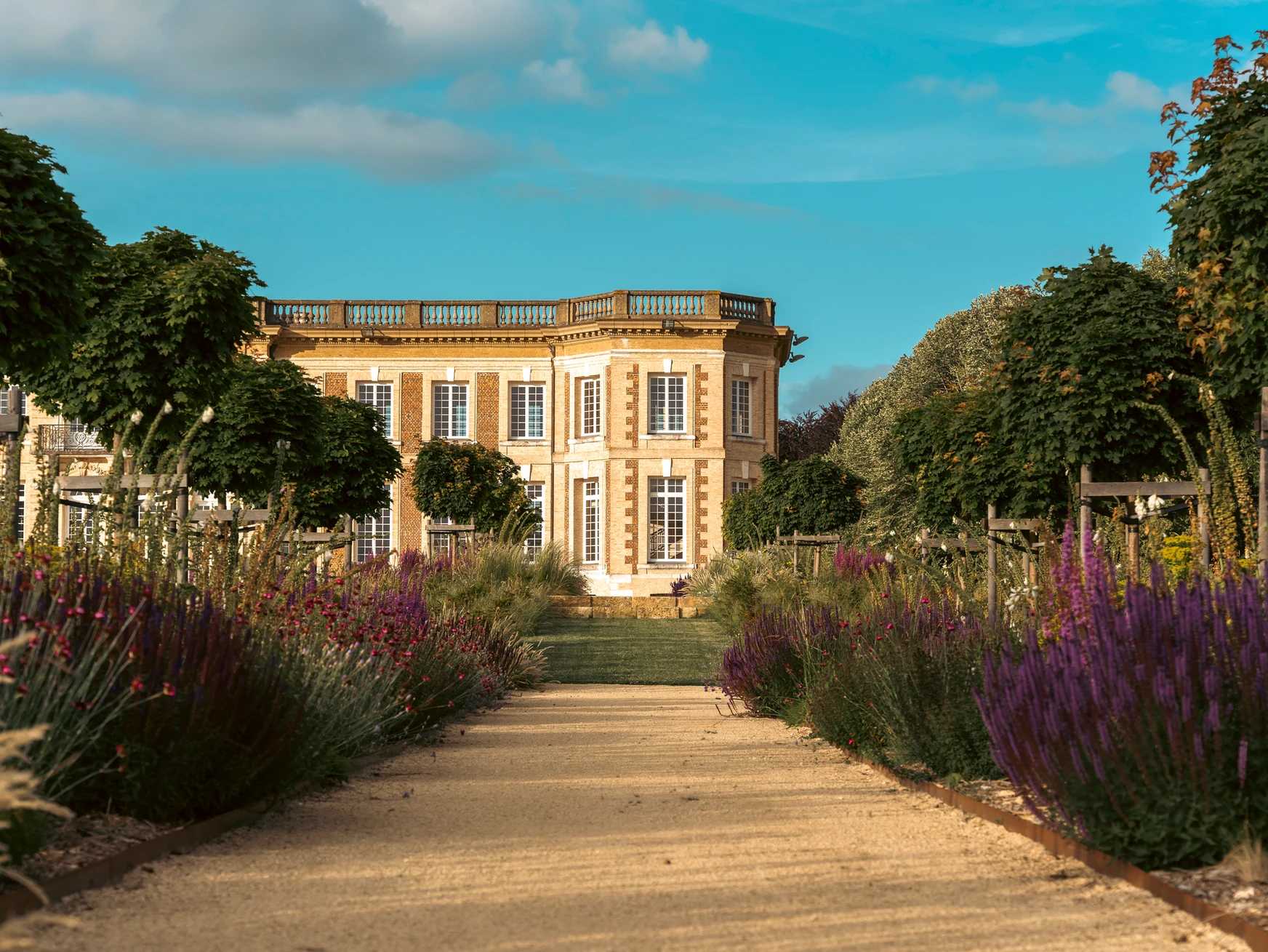 22959a_0d9c8b969cf941af9828575a2f6fe51d~mv2